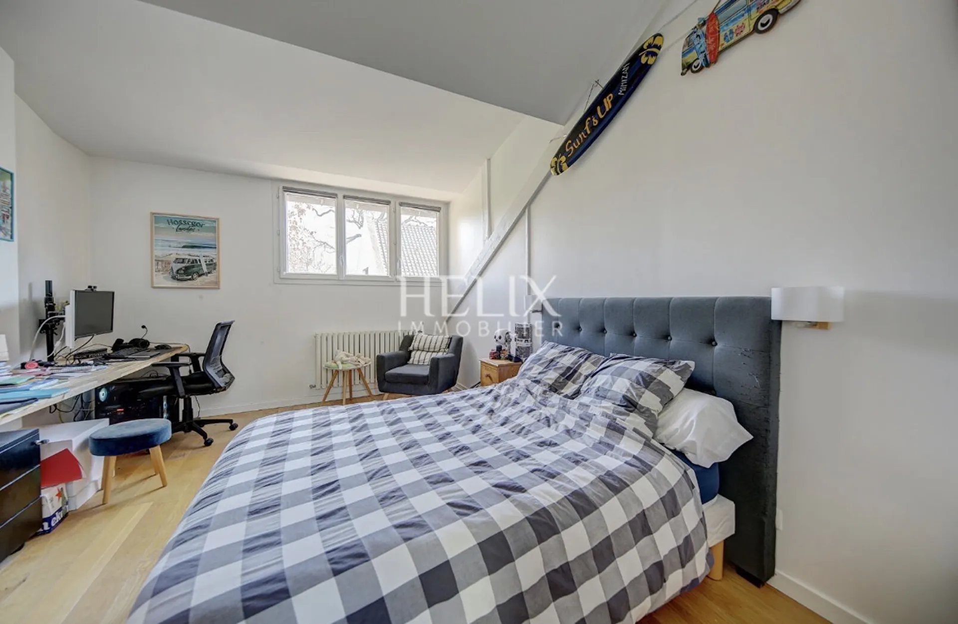 Exclusivité à Le Vésinet à vendre une belle maison familiale de 250 M² avec grand parc arboré à 3 minutes du parc des Ibis.