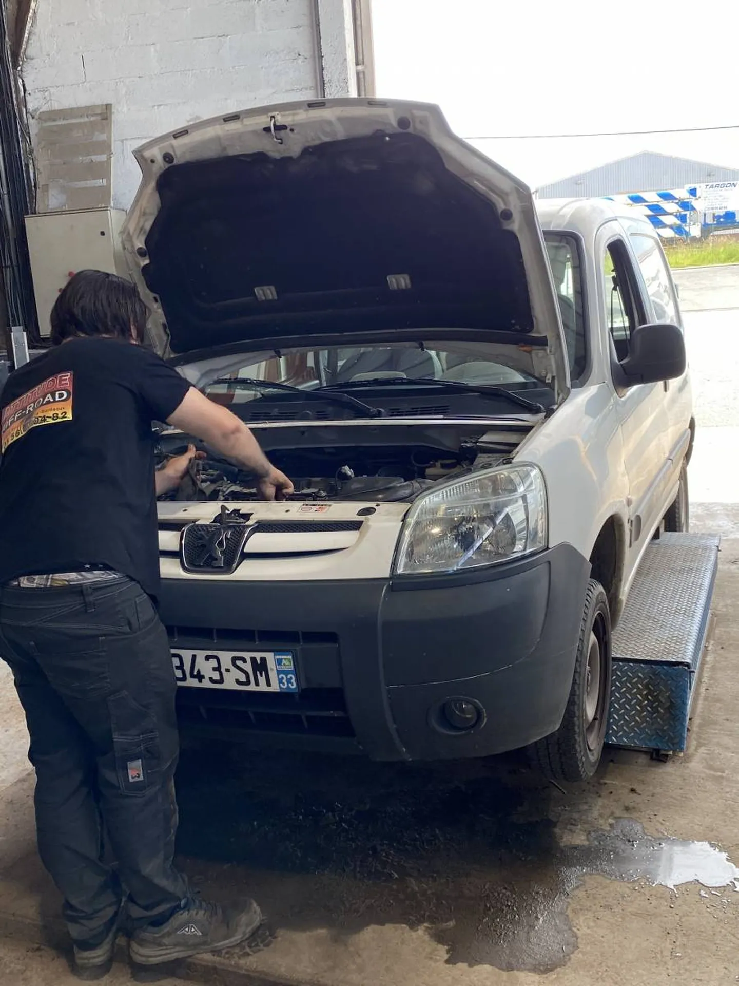 Révision utilitaire Peugeot Partner pour professionnel proche de Bordeaux en Gironde