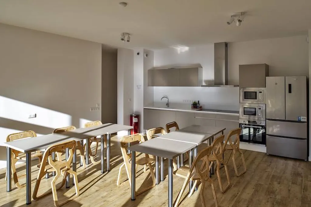 Coliving Bordeaux avec belle cousine partagée