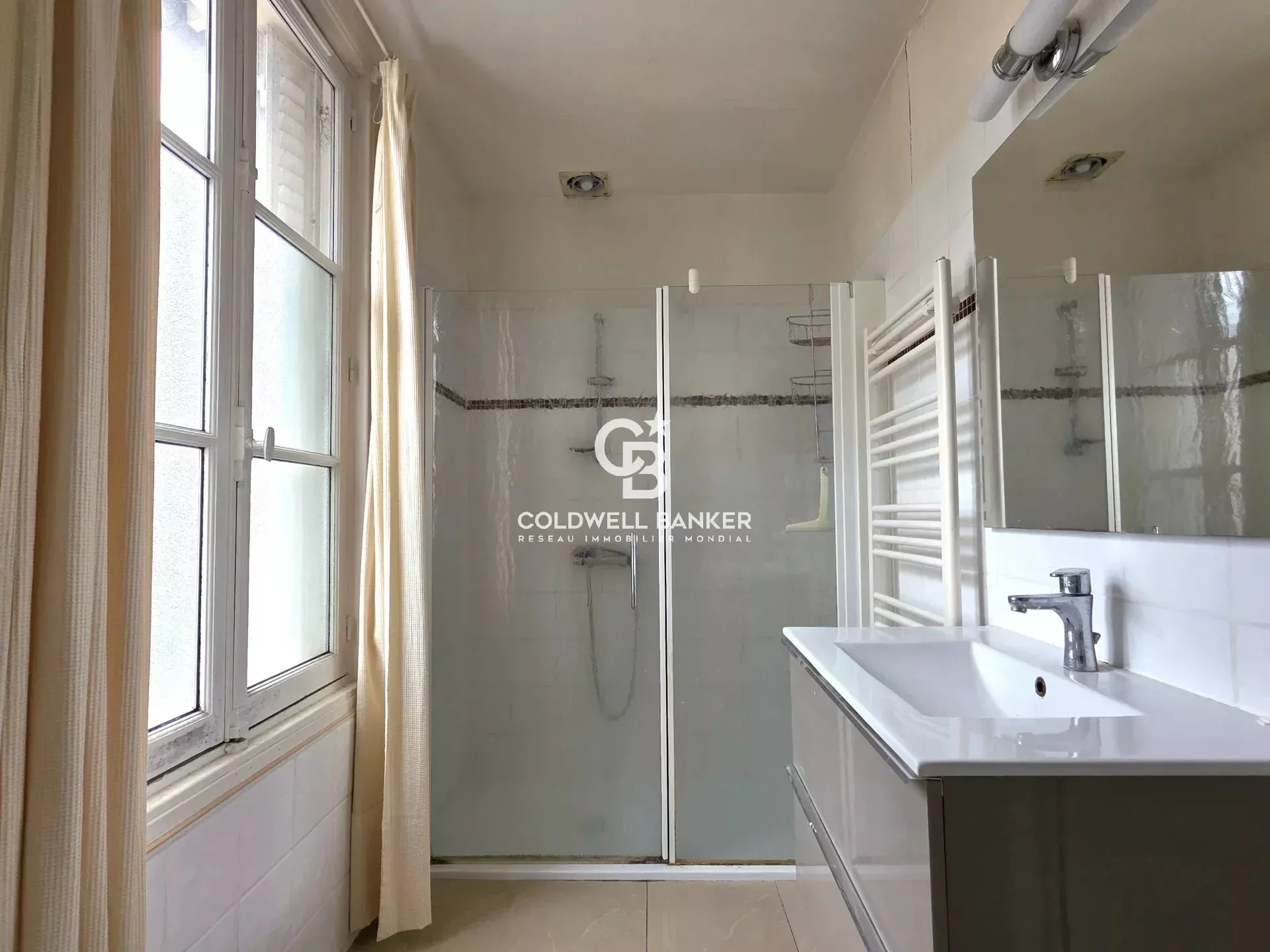 grande maison familiale à vendre avec garage proche hypercentre Le Mans