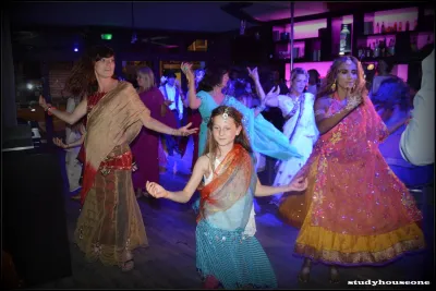 Une Réception de Mariage avec cérémonie laïque sur le Thème Bollywood organisée à Mont de Marsan dans les Landes