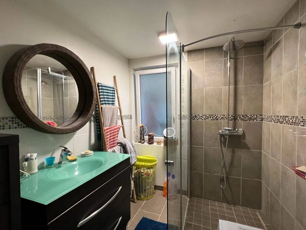 A saisir maison de caractère de 80 m² habitable sur la commune de CRESTOT 27110