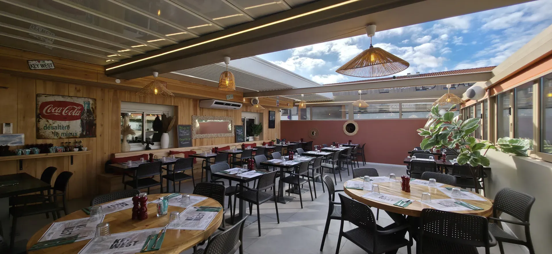Pergola Ciel Ouv'air pour terrasse de restaurant à Montpellier
