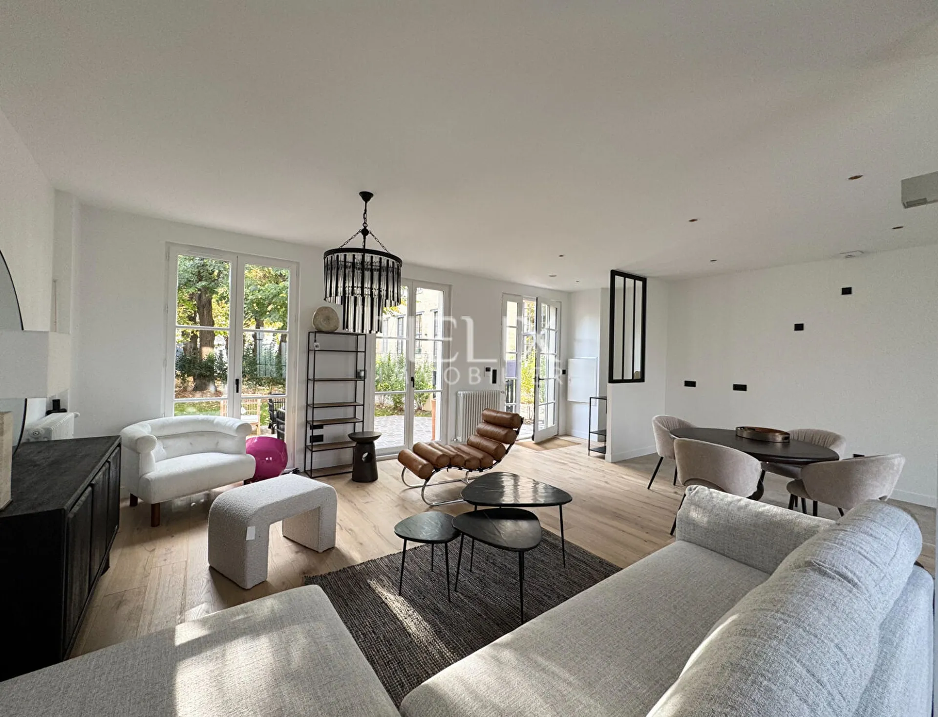 Programme maison 148 M2  avec extérieur 55 M2,  à Saint-Germain-en-Laye , RER A 10 mn.