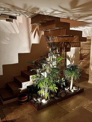 mur et escalier en béton cire couleur sur mesure dans le VAR