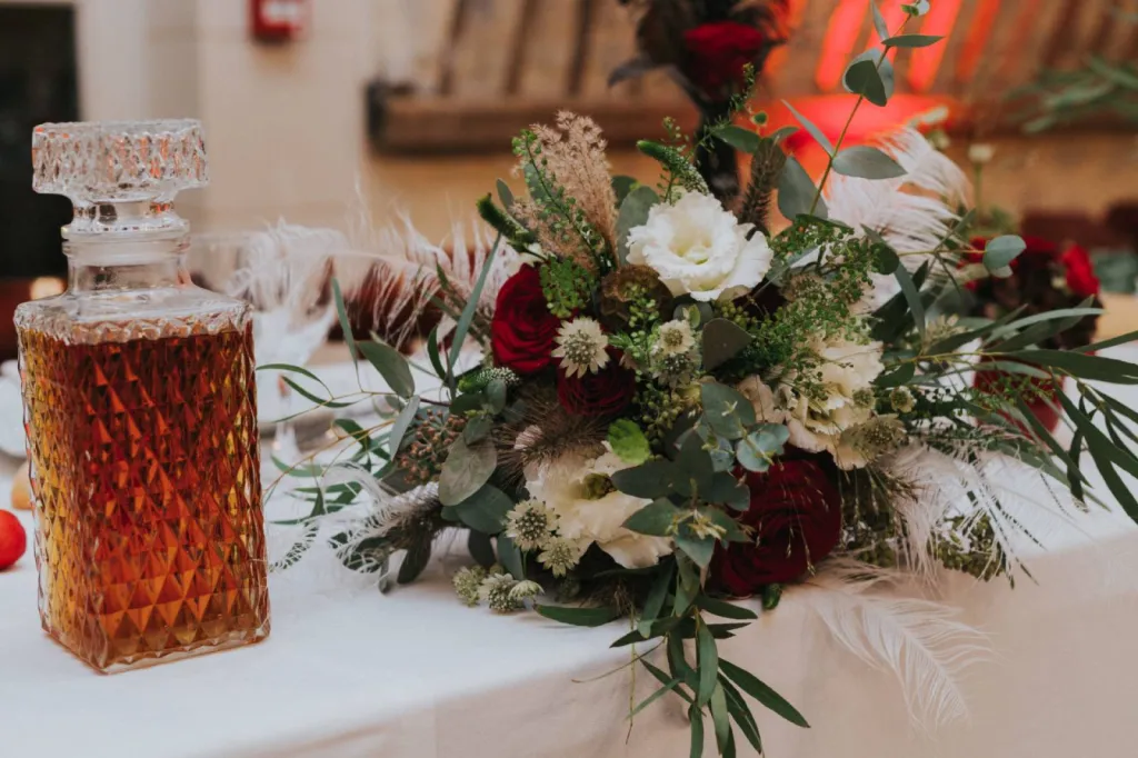 S’entourer d’une Wedding Planner professionnelle pour les compositions florales de votre décoration de mariage haut de gamme de Bordeaux à Arcachon