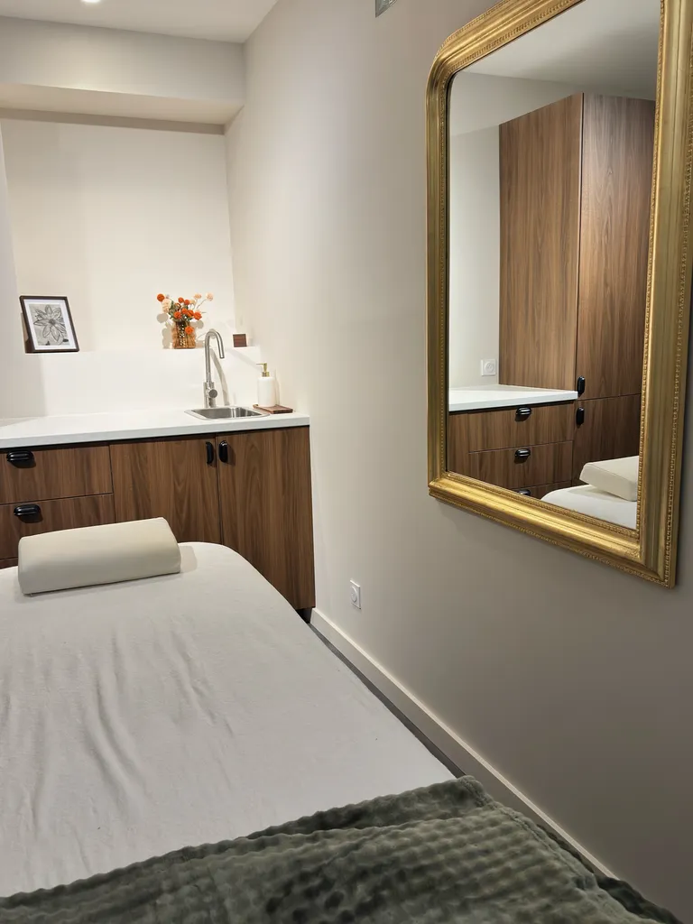 DERMA SUD, votre centre expert en soins esthétiques innovants à Castanet-Tolosan, proche Toulouse : soins esthétiques avancés, épilation laser, drainage lymphatique, bien-être global