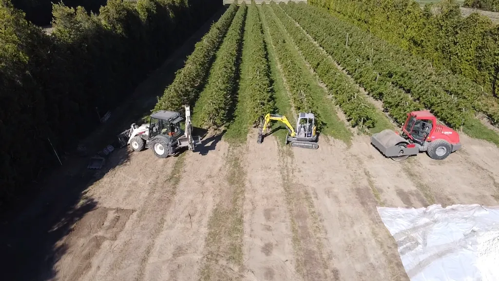 Terrassement professionnel dans le Vaucluse pour créer une aire de stockage