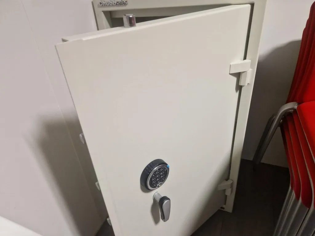 coffre-fort chubb à Rouen bloqué nécéssitant d'être dépanné par un spécialist