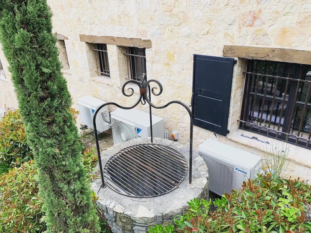 Climatisation gainables Daikin  VRV une villa au Cannet 06