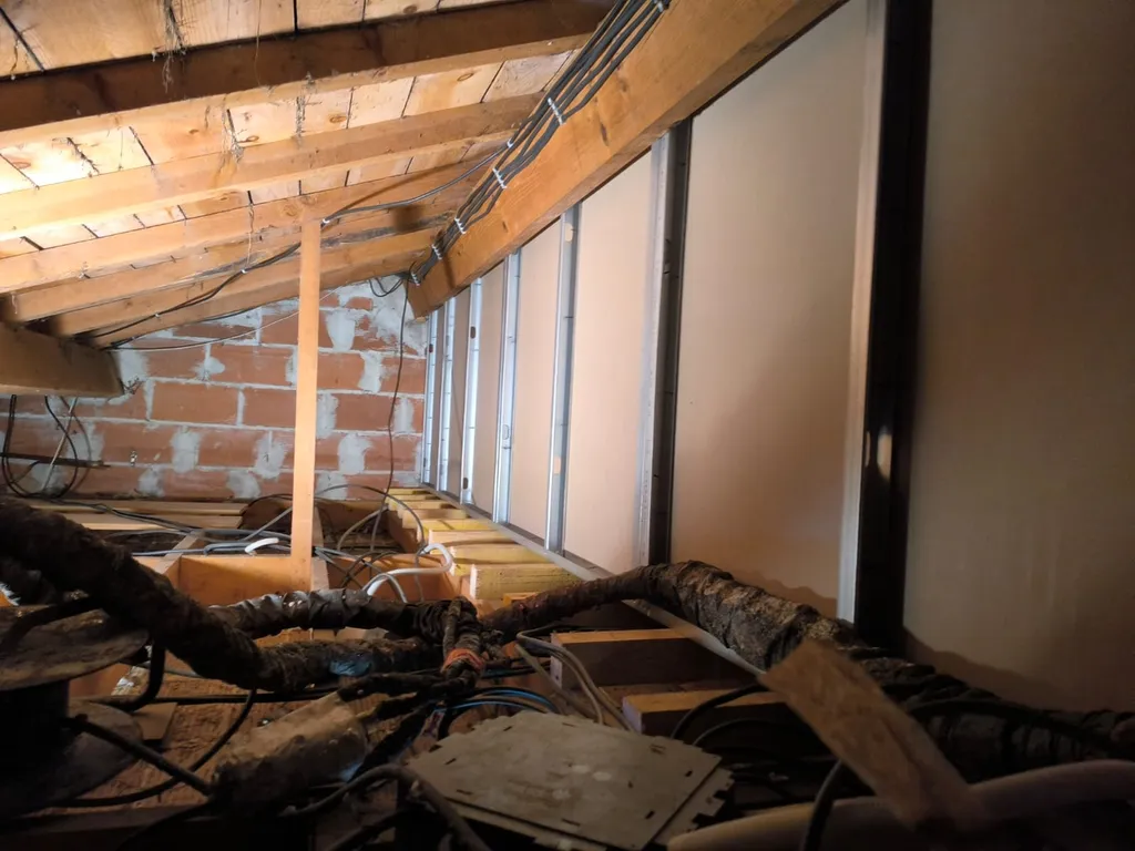 Aménagement des combles et isolation à Gujan-Mestras : gagnez en surface habitable, confort thermique et économies d’énergie.