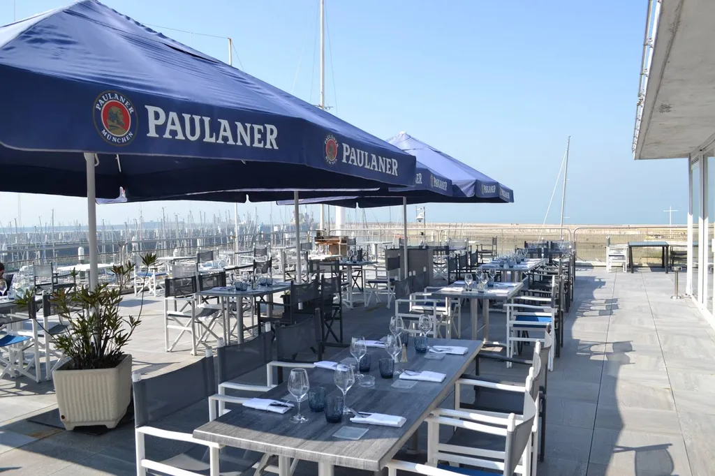 Réservez un cocktail  avec 8 pièces par personne, Le Havre