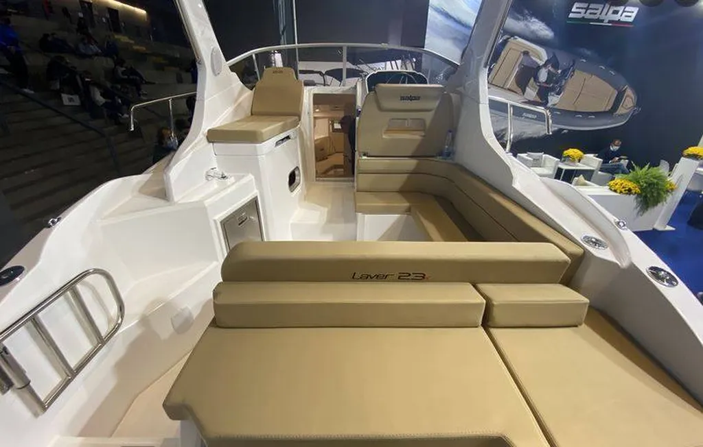 Trouver un concessionnaire de bateaux à moteur Salpa dans le Var à Toulon