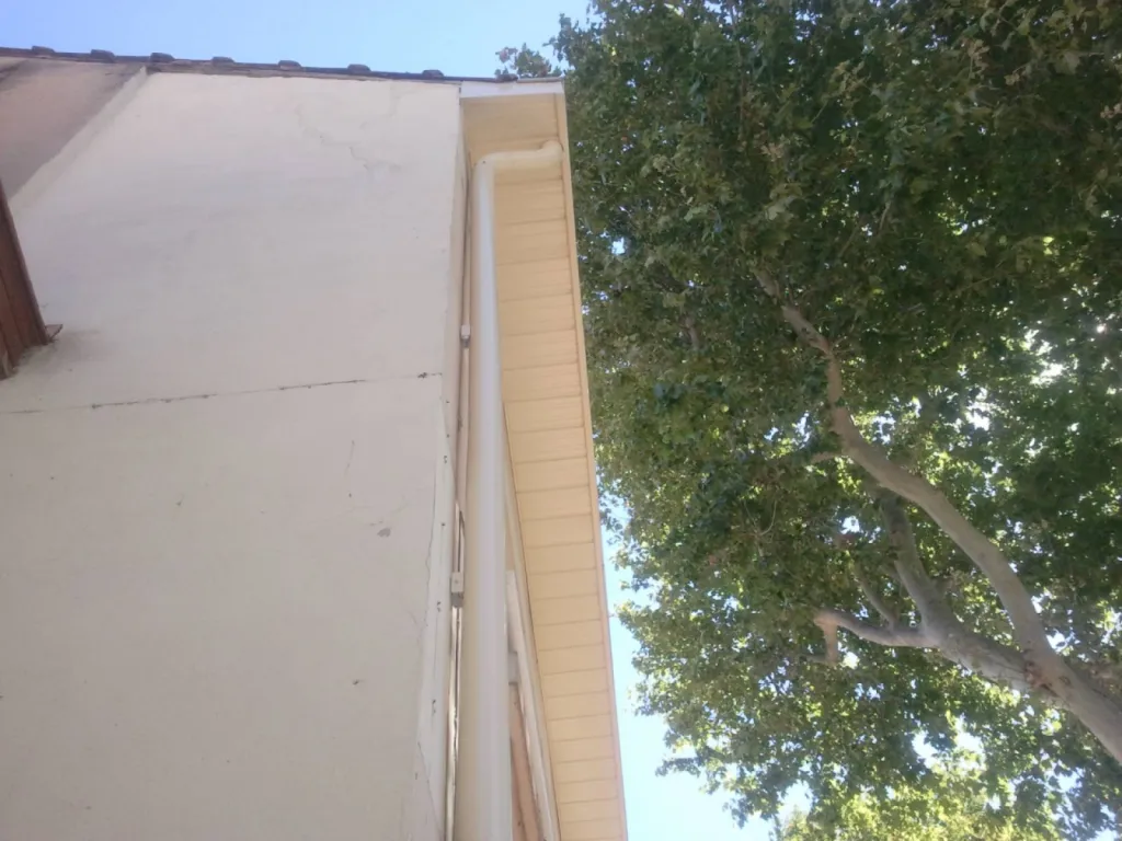 Faire poser de la sous face par un professionnel sur Avignon Vaucluse Faire poser de la sous face par un professionnel sur Avignon Vaucluse