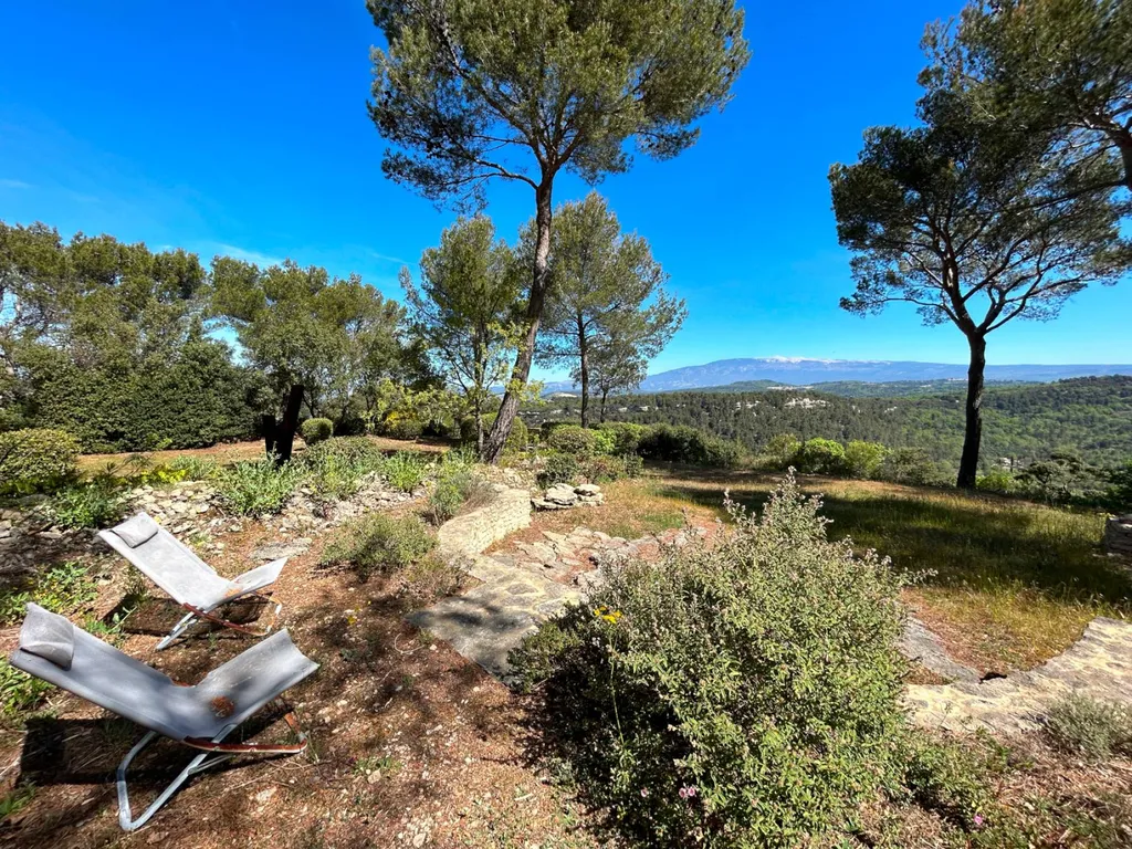 Vaucluse : Propriété coup de cœur, un havre de paix avec vue panoramique sur le Mont Ventoux   