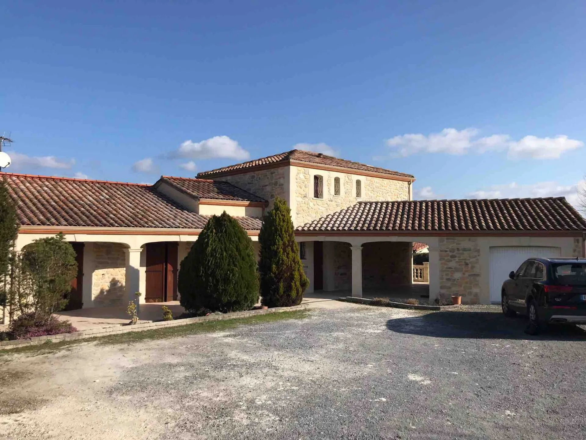 Magnifique maison rénové en pierre taillée dans le 34 