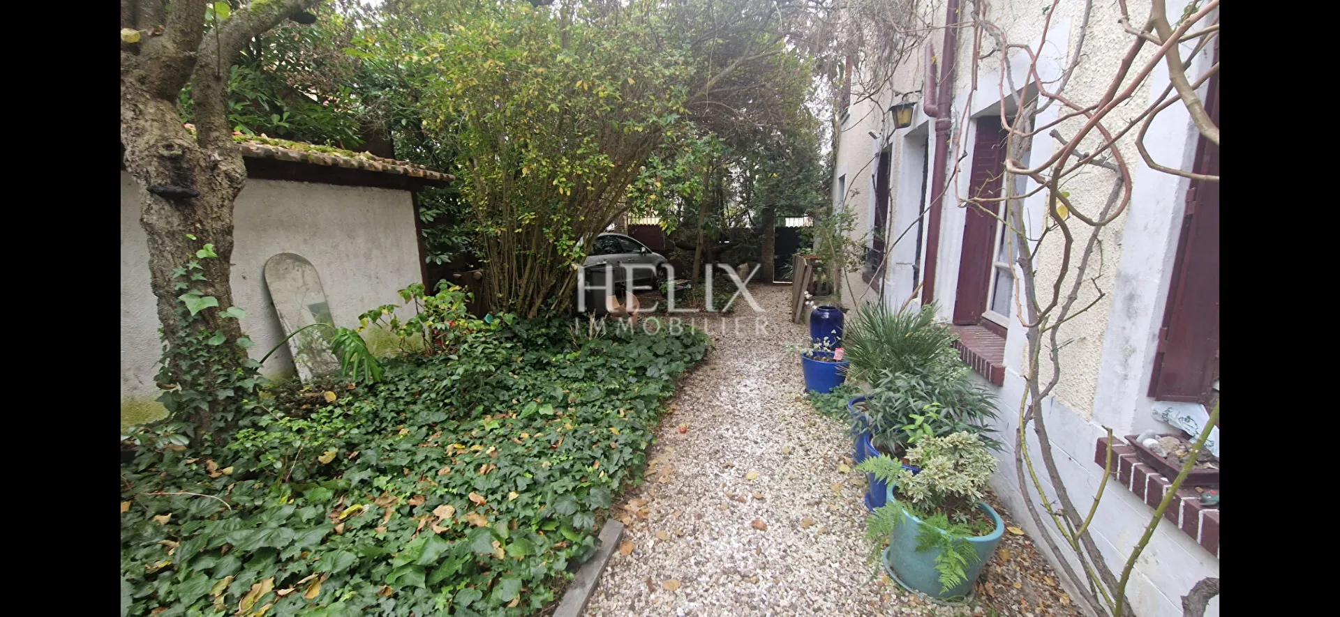 Allée maison à vendre à rénover totalement avec terrain de 500 m2