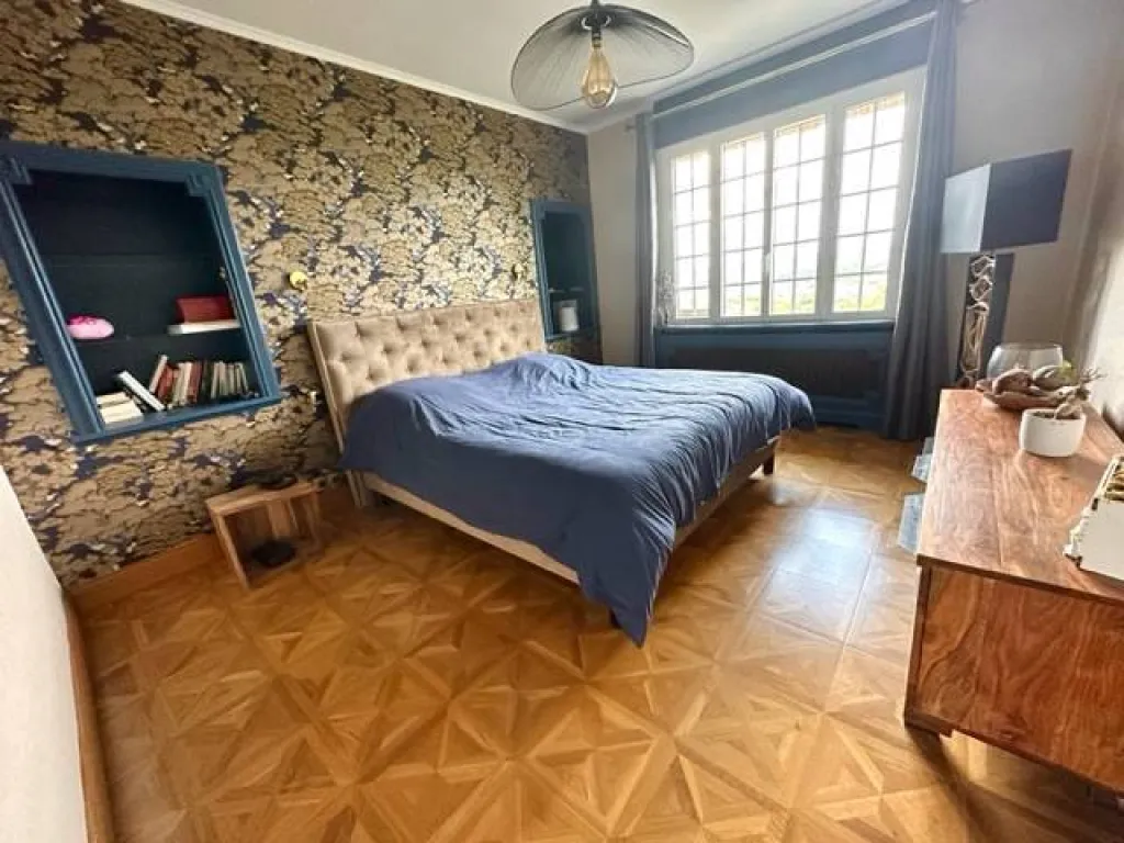 A saisir charmante chaumière de 221 m² édifiée sur un terrain de 5900 m² sur la commune de FRENEUSE 76410