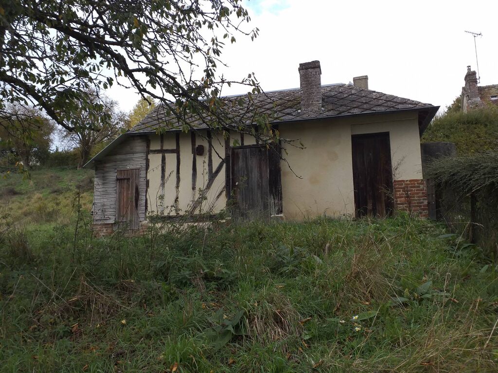 Ensemble de deux maisons en briques et silex, région Lisieux, Calvados 14.