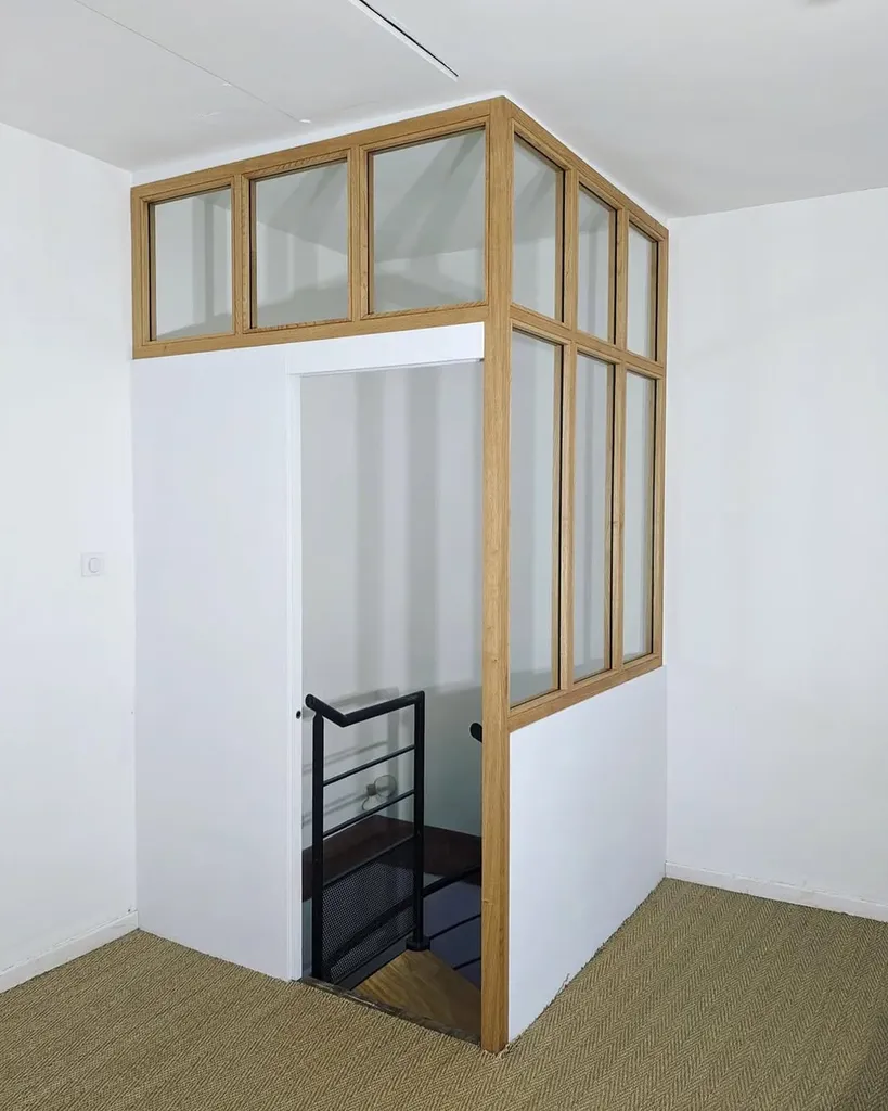 Verrière intérieure bois sur mesure Lauragais, apportez lumière et caractère à votre intérieur