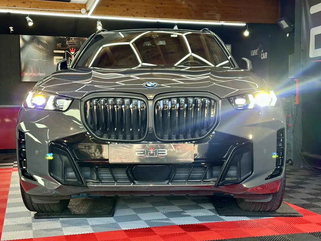 Detailing automobile bmw X5 Traitement céramique 