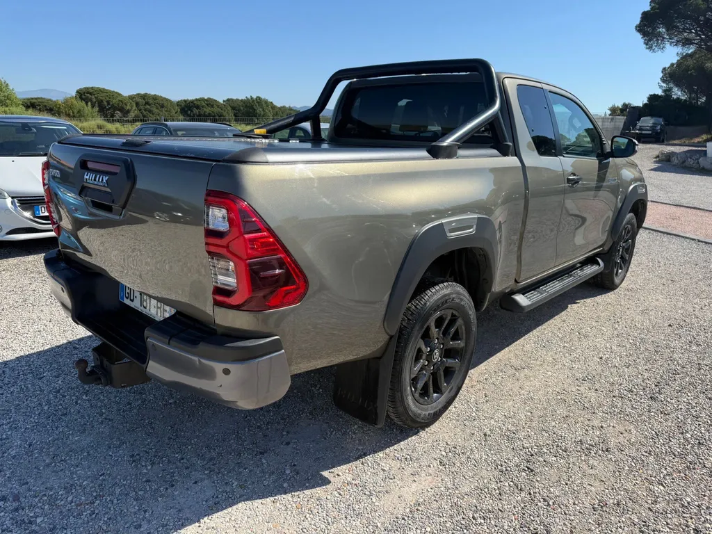 TOYOTA HILUX 2.8L D-4D AWD 204CV BVA
