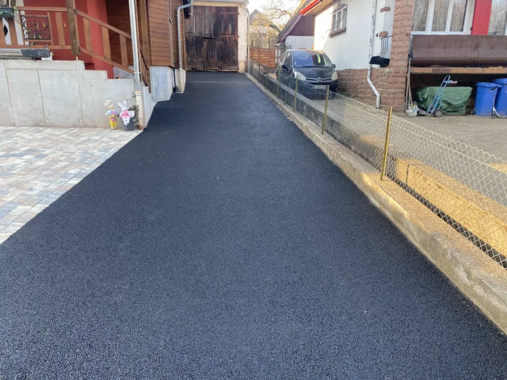 entreprise pour pose d'enrobé d'une maison à Strasbourg CLK 