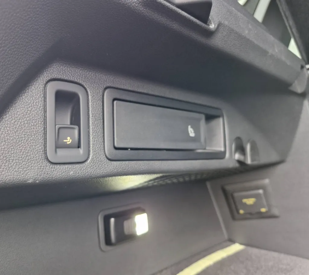 VOLKSWAGEN TIGUAN II 2.0 TDI 150 R-LINE EXCLUSIVE DSG7 OCCASION ATTELAGE ESCAMOTABLE /  HARMAN KARDON / TOIT OUVRANT / CUIR / CAMERA 360°/ FULL CUIR PRES DE TOULOUSE A PLAISANCE DU TOUCH EN OCCITANIE