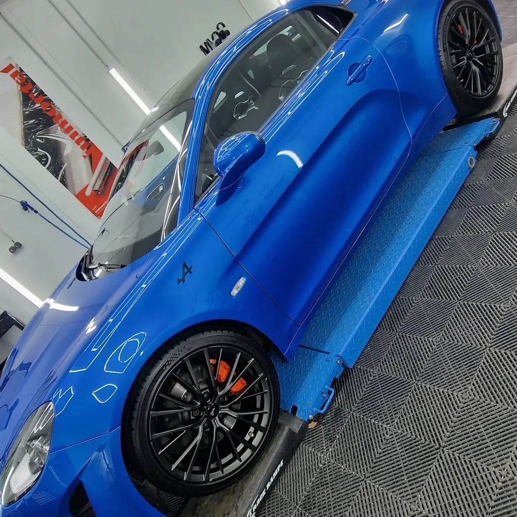 Nettoyage et traitement céramique des jantes et étriers près de Caen