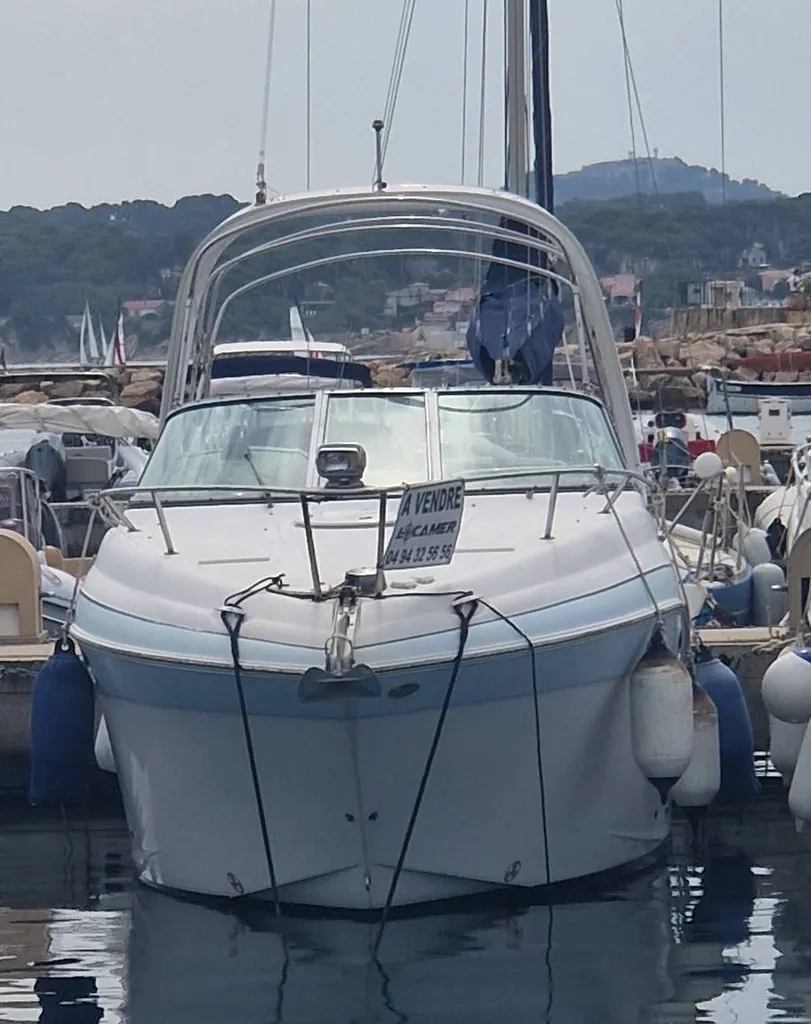 Bateau Four Winns V27  avec cabine d'occasion proche de Six-Fours dans le Var / VENDU