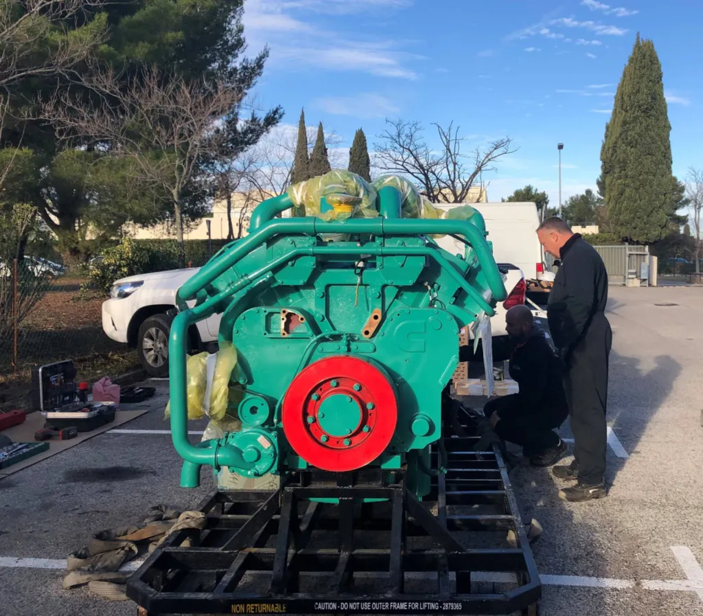 Remplacement d'un moteur KTA 50 - Cumins