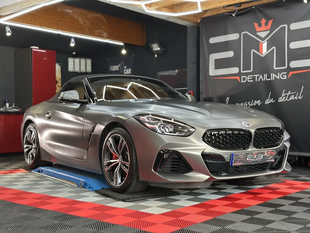 Traitement céramique Gyeon sur BMW Z4 Matte – EMB Detailing à Vaugneray (près de Lyon)