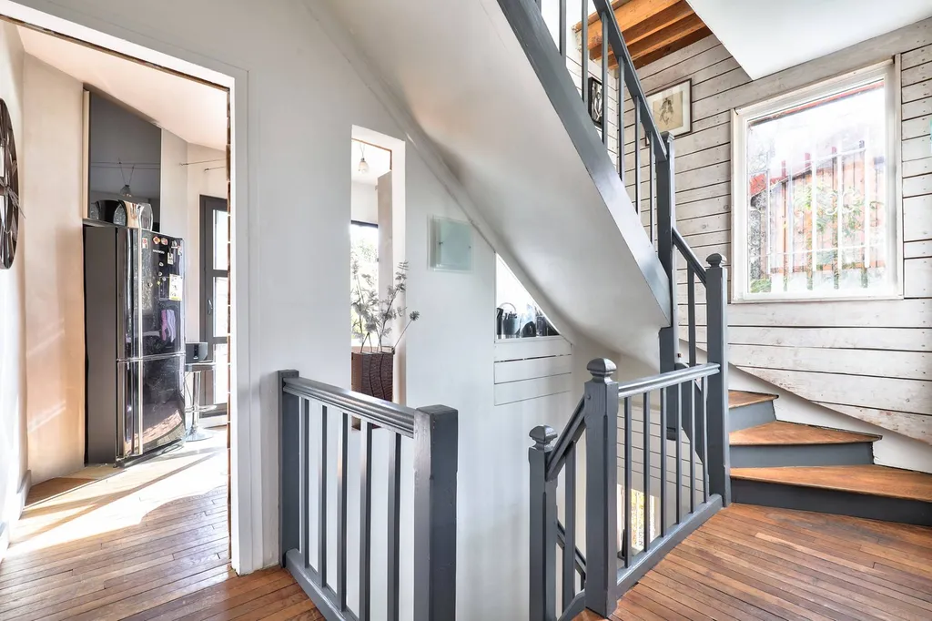 A vendre maison avec terrasse et dependance à Suresnes 92150