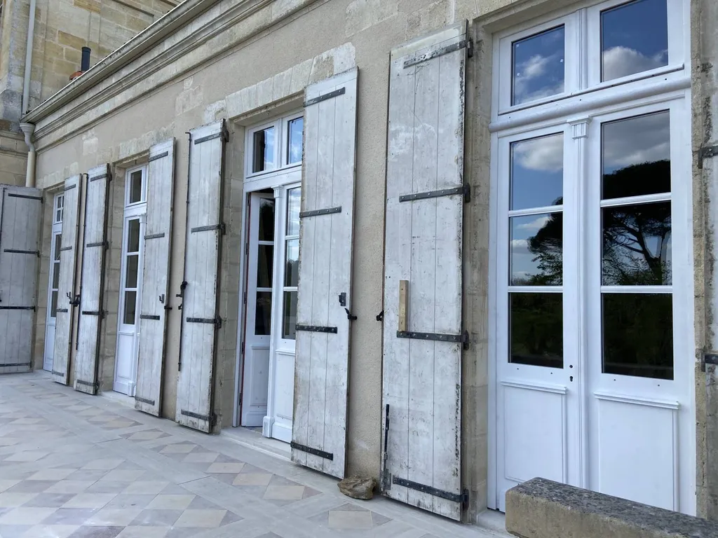 Fabrication de portes-Fenêtres sur Mesure en Gironde