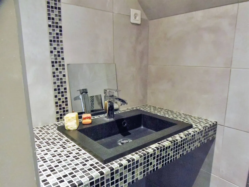 Cherche à acheter pavillon avec 5 chambres proche Elbeuf 76500