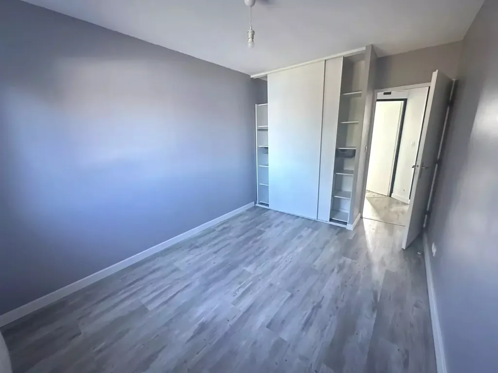 Location appartement – 2 pièces – 47,2 m² – 850 € / mois (charges comprises)