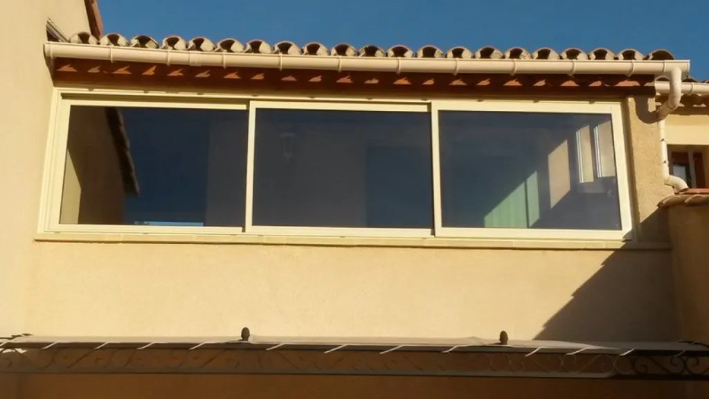 Coulissant 3 vantaux laqué crème Vaucluse 84110