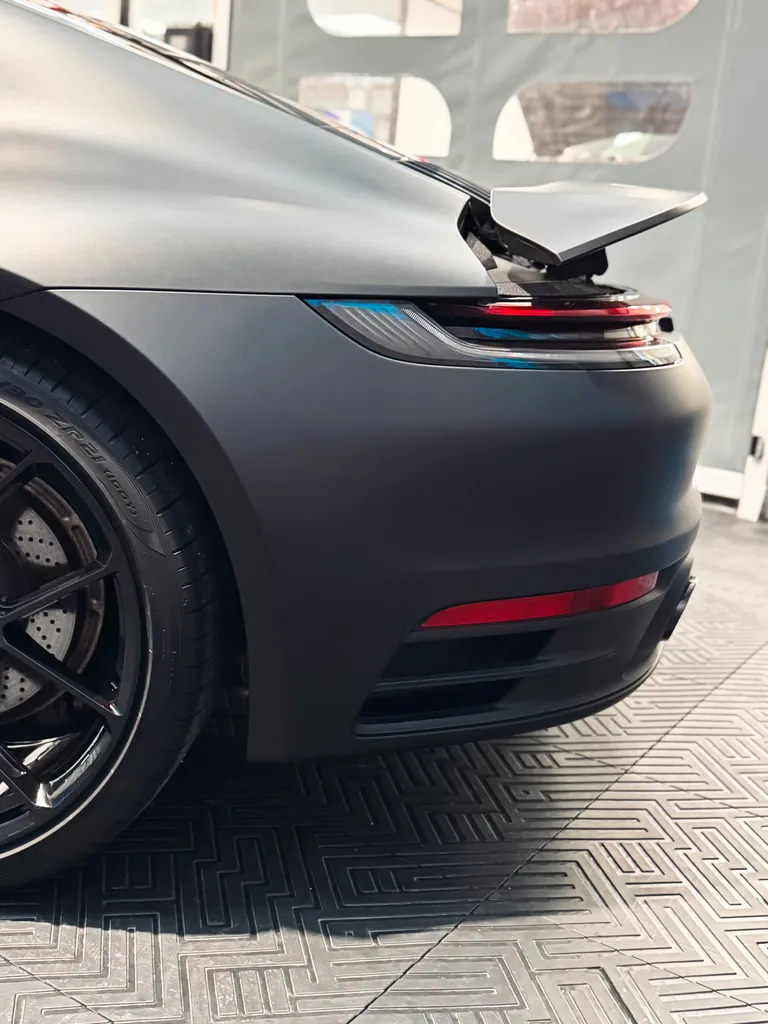 * Covering personnalisé voiture sur Porsche 911 à Bourgoin-Jallieu