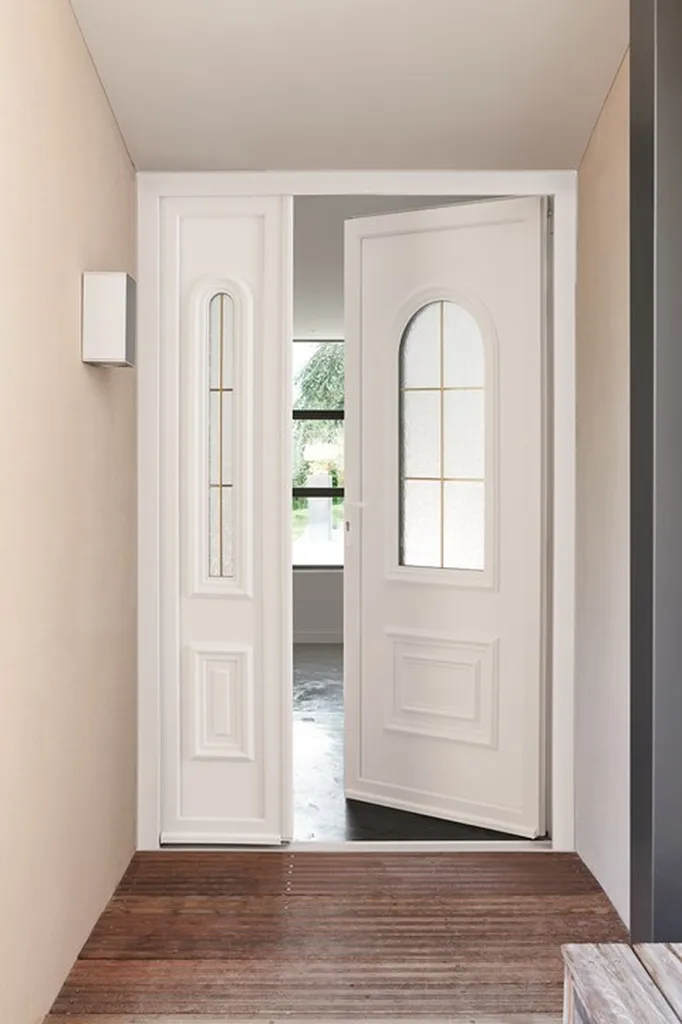 Porte d'entrée PVC tiercée