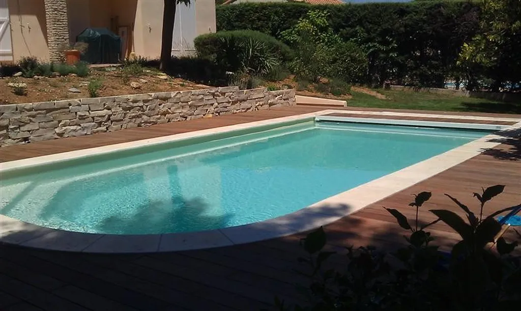 Contour de piscine en bois ipe a calas en 2011