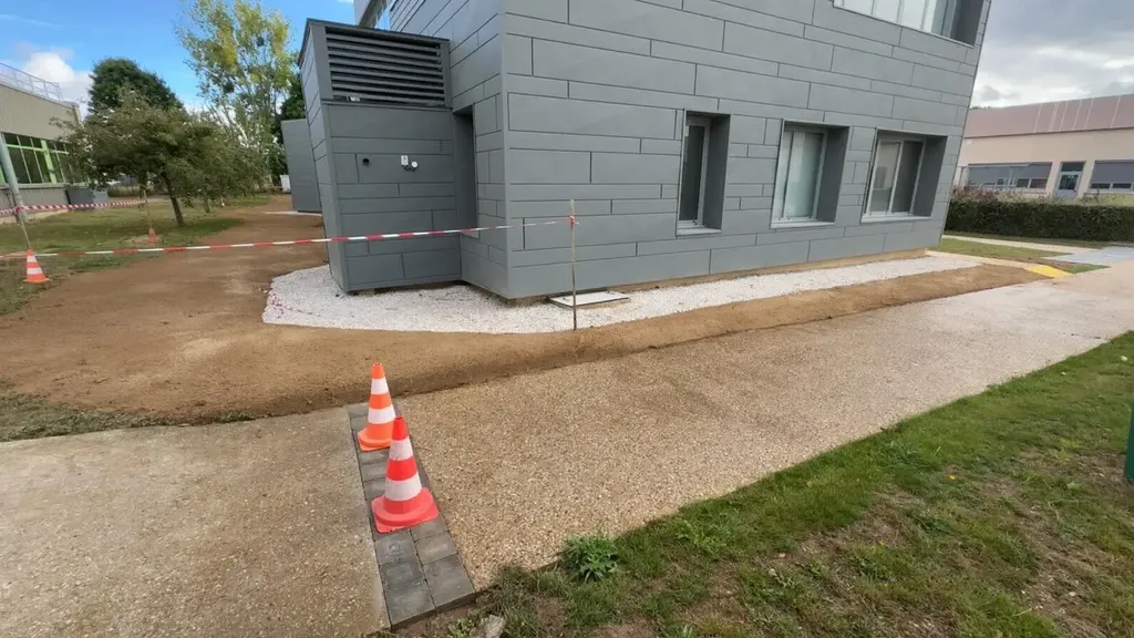 Isolation Thermique de Bâtiments et Bureaux à Évreux (27) : Performance et Économies