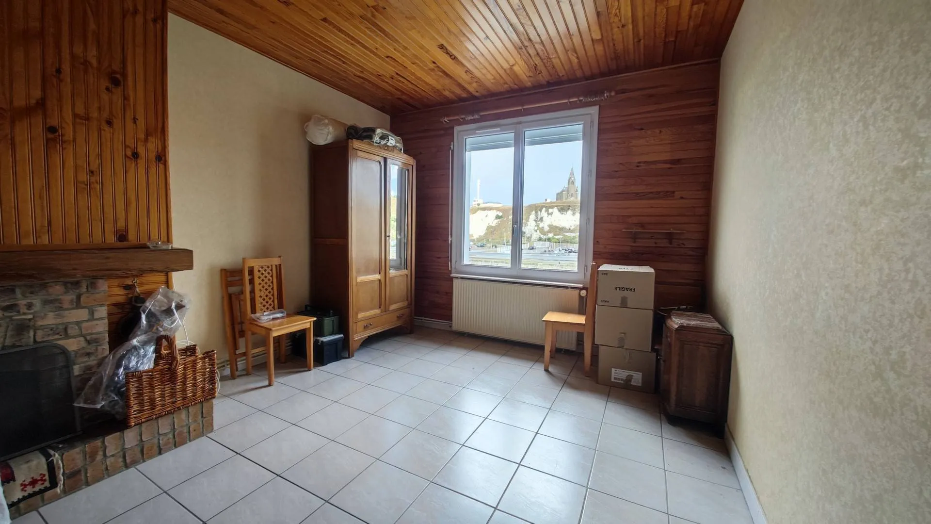 VENDU VUE PORT ET MER