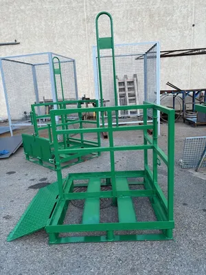 FABRICANT CASIER RACK RANGEMENT BOUTEILLES GAZ INDUSTRIEL SUR MESURE METALLIQUE A MARTIGUES 