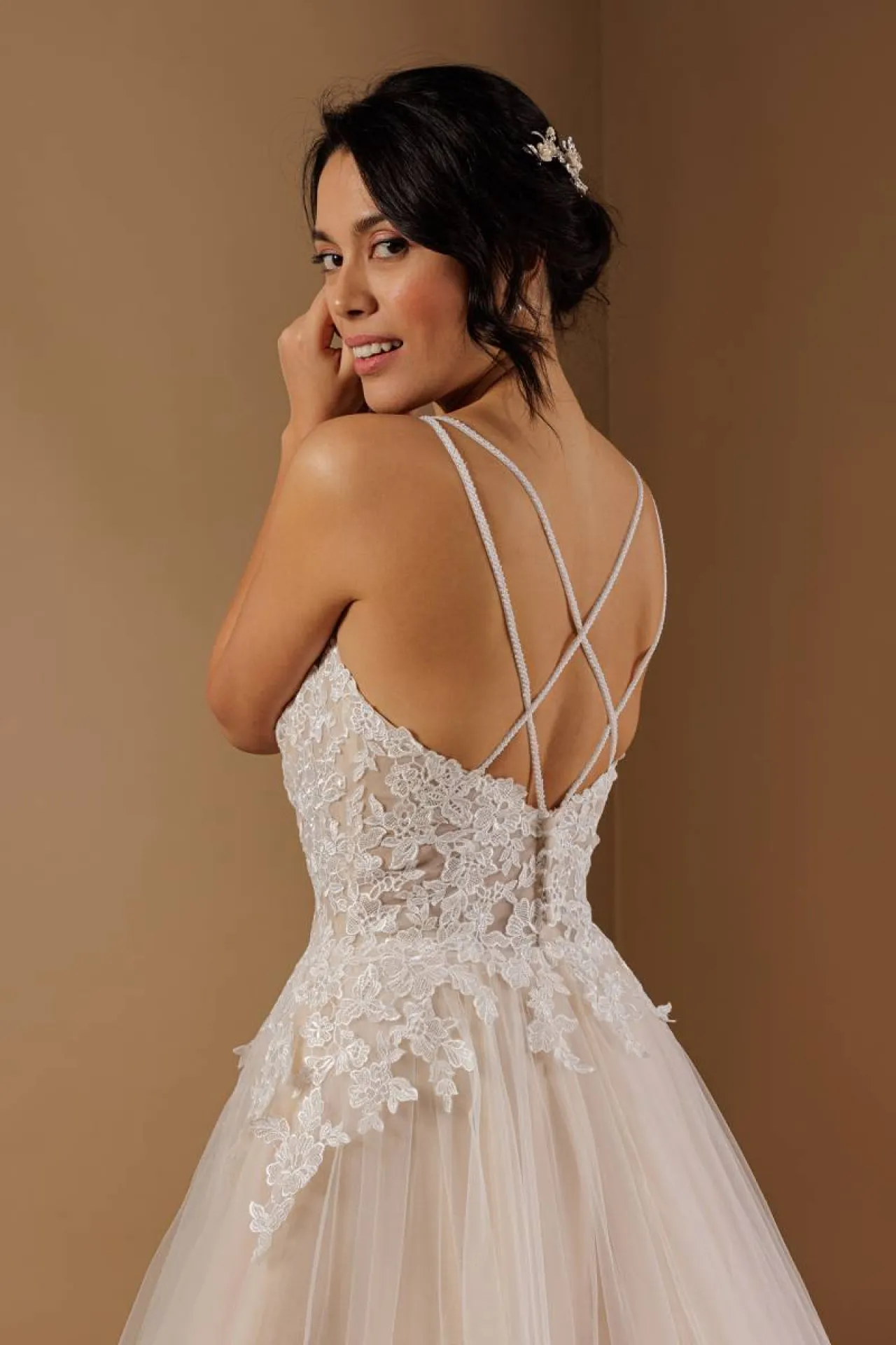 robe de mariée bretelles perlées sur marseille 