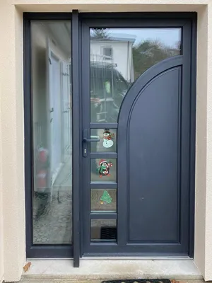 Porte PVC vitrée modèle Caroube 5 de couleur Carbonsur Villenave d'Ornon proche Bordeaux