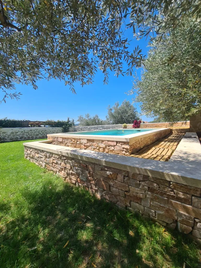 PAREMENT SB QUARTZITE ROUILLE / ROUSSILLON