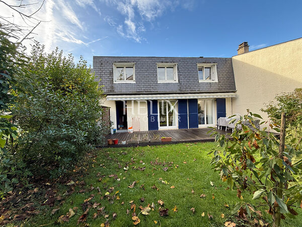 Maison à Chambourcy avec 4 chambres à vendre près du lycée international