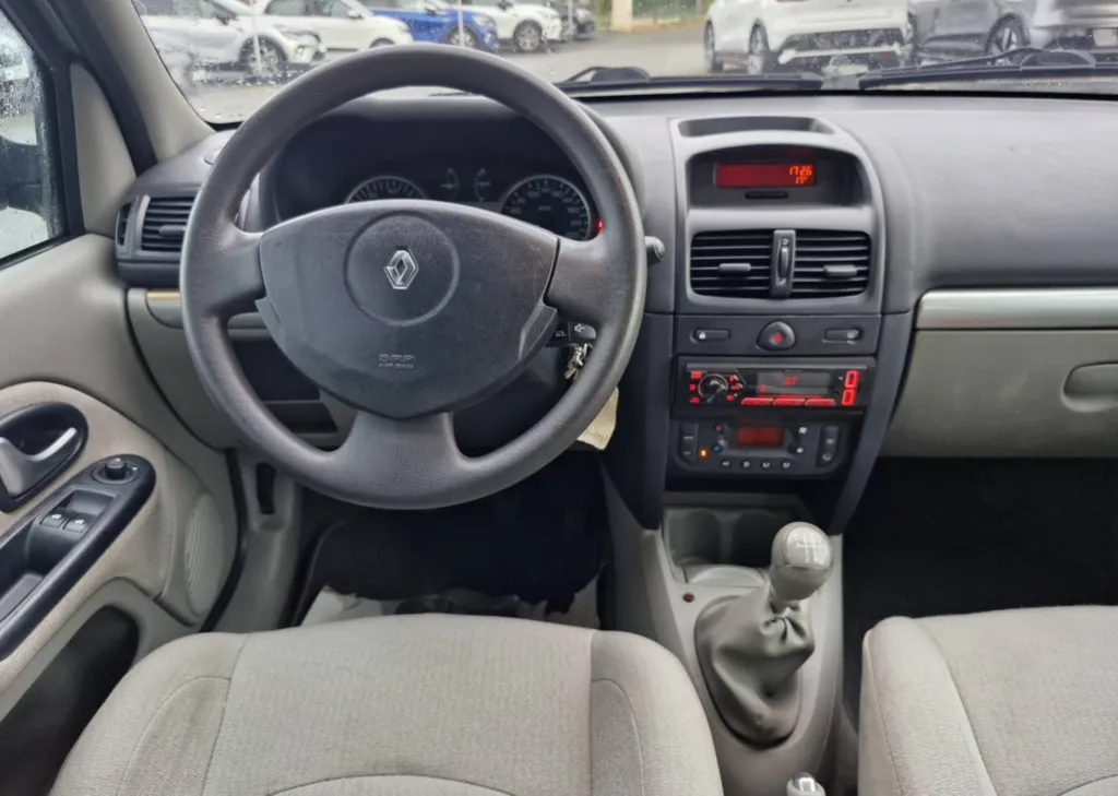 RENAULT CLIO II PH2 PRIVILEGE 1.4 16V OCCASION A PLAISANCE DU TOUCH PRES DE TOULOUSE