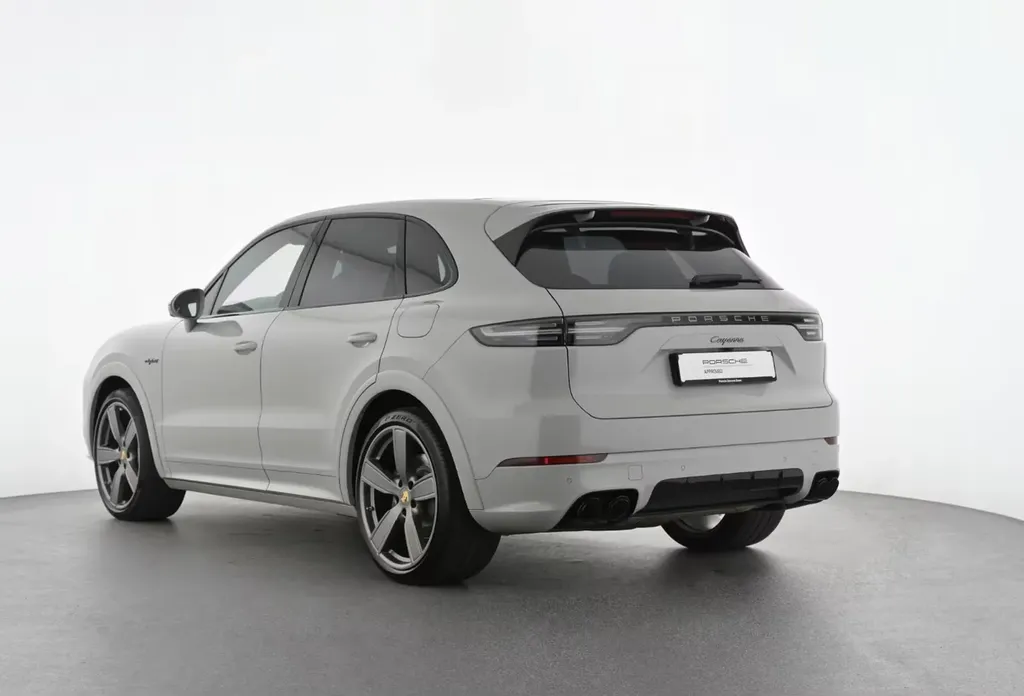 porsche-cayenne-hybride-2023-arriere
