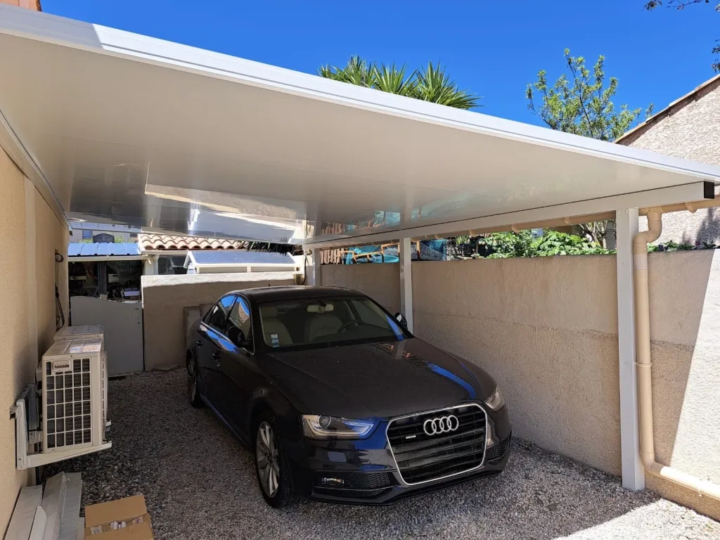 Carport sur mesure fabriqué en France – Installation autoportante à Loupian (7000 x 4000 mm)Hérault, lezignan la cèbe, Balaruc les bains